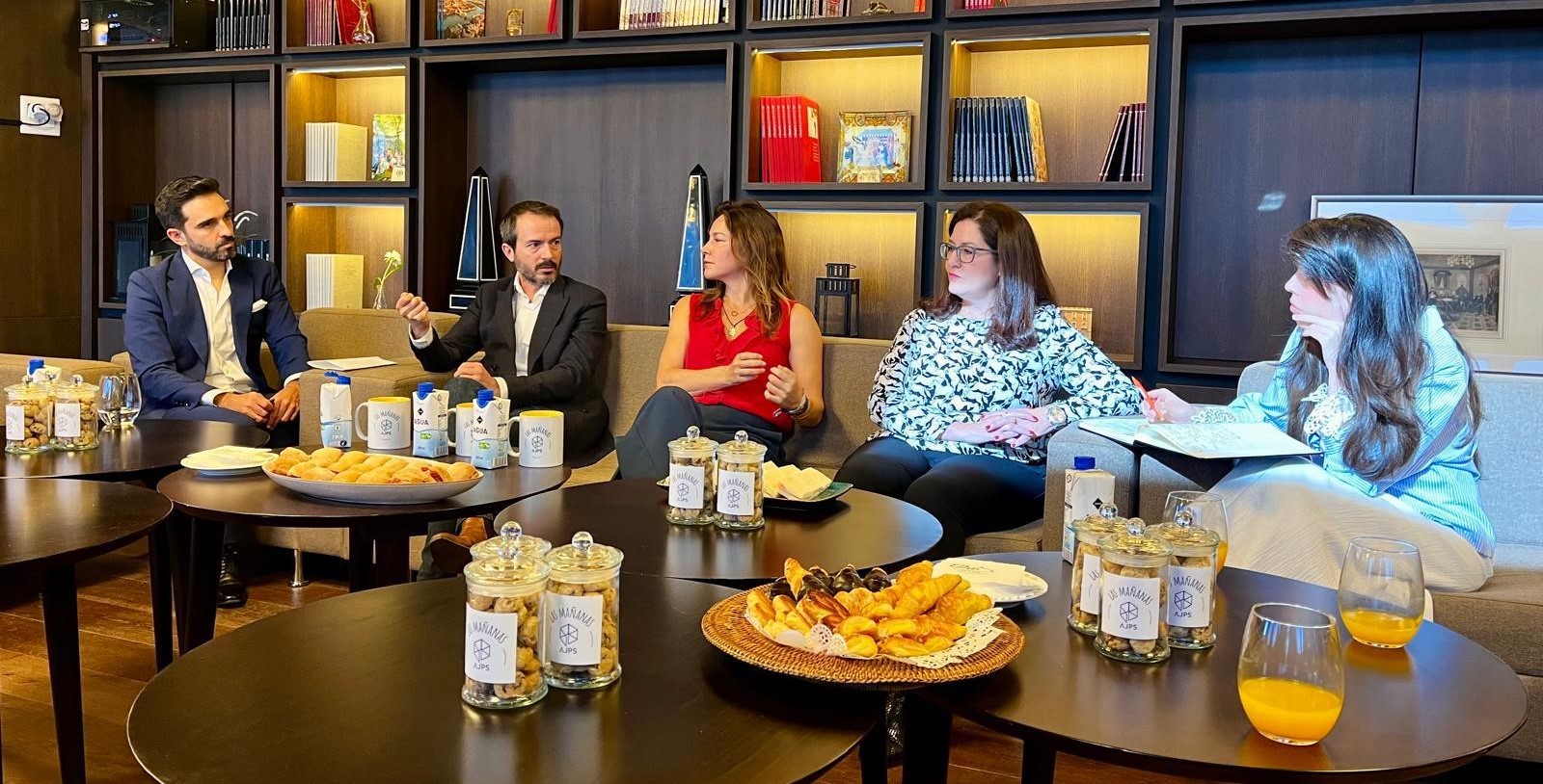 Iris Global refuerza su compromiso con la sostenibilidad y la innovación en 
el Foro AJPS