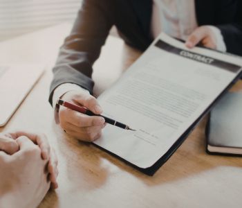 REVISIÓN Y REDACCIÓN DE CONTRATOS ESENCIALES
